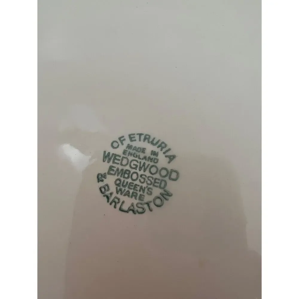 Wedgwood Queens Ware Embossed Trinket Box Grape Vine Etruria England